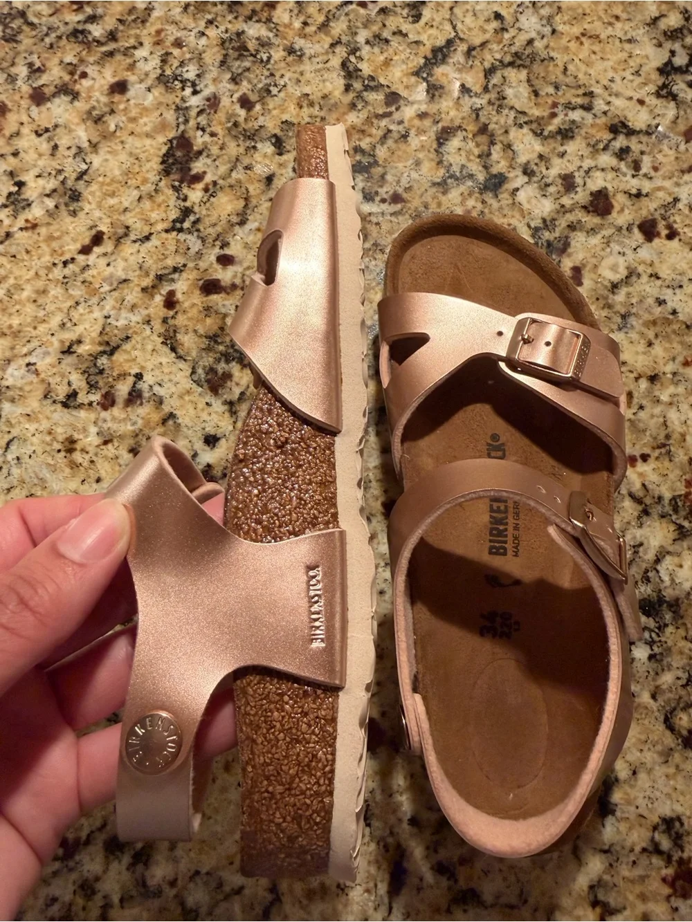 NWOT Birkenstock Rio Kids Sandals – Electric Metallic Copper (US 3-3.5 / EU 34)